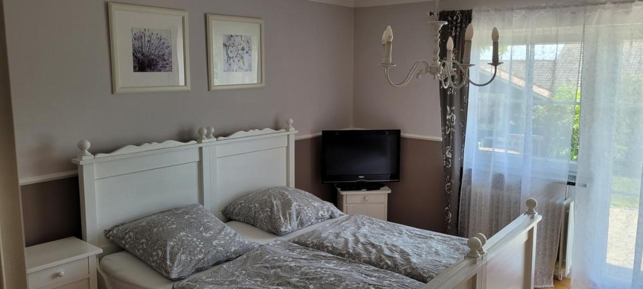 Stilvolles Apartment "Romantic" Neukirchen vorm Wald 외부 사진