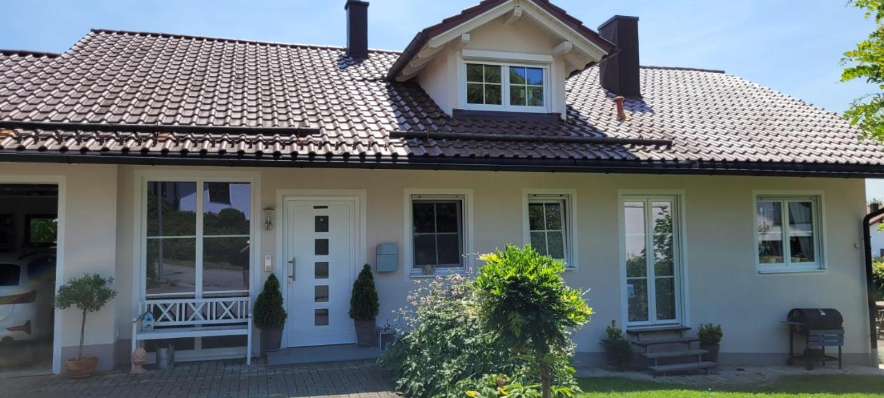 Stilvolles Apartment "Romantic" Neukirchen vorm Wald 외부 사진